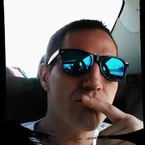 Meet your Posher, Jarrett thomas